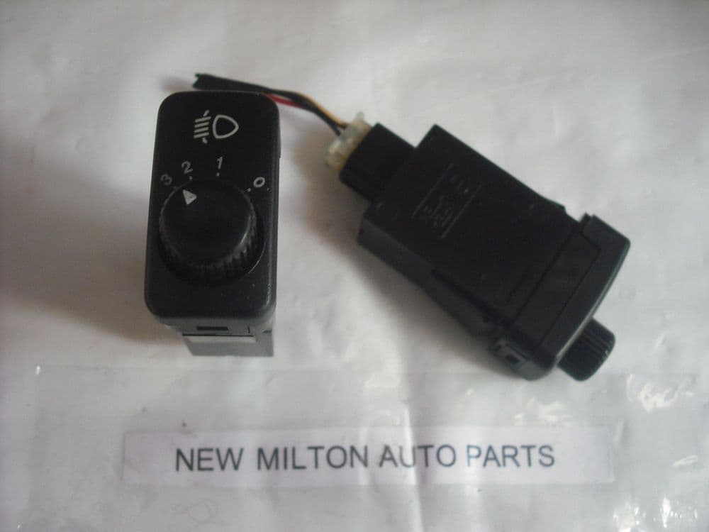 A GENUINE KIA SEDONA AND CARNIVAL HEADLIGHT HEADLAMP HEIGHT LEVEL