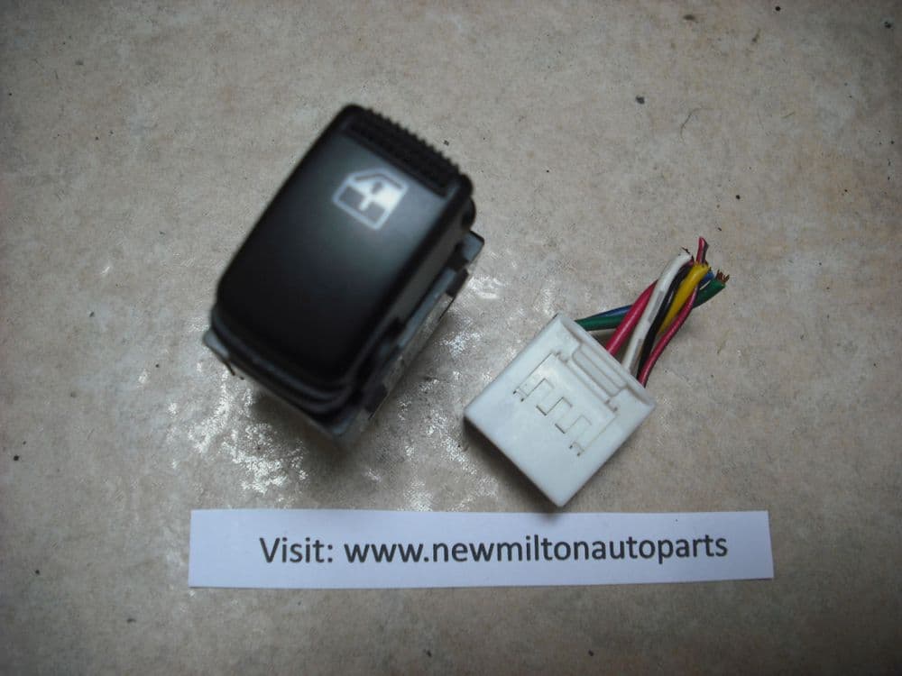 A GENUINE KIA SORENTO 2003-2010 FRONT OR REAR DOOR ELECTRIC WINDOW SWITCH