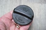 A GENUINE KIA SPORTAGE AND CARENS ENGINE OIL FILLER CAP