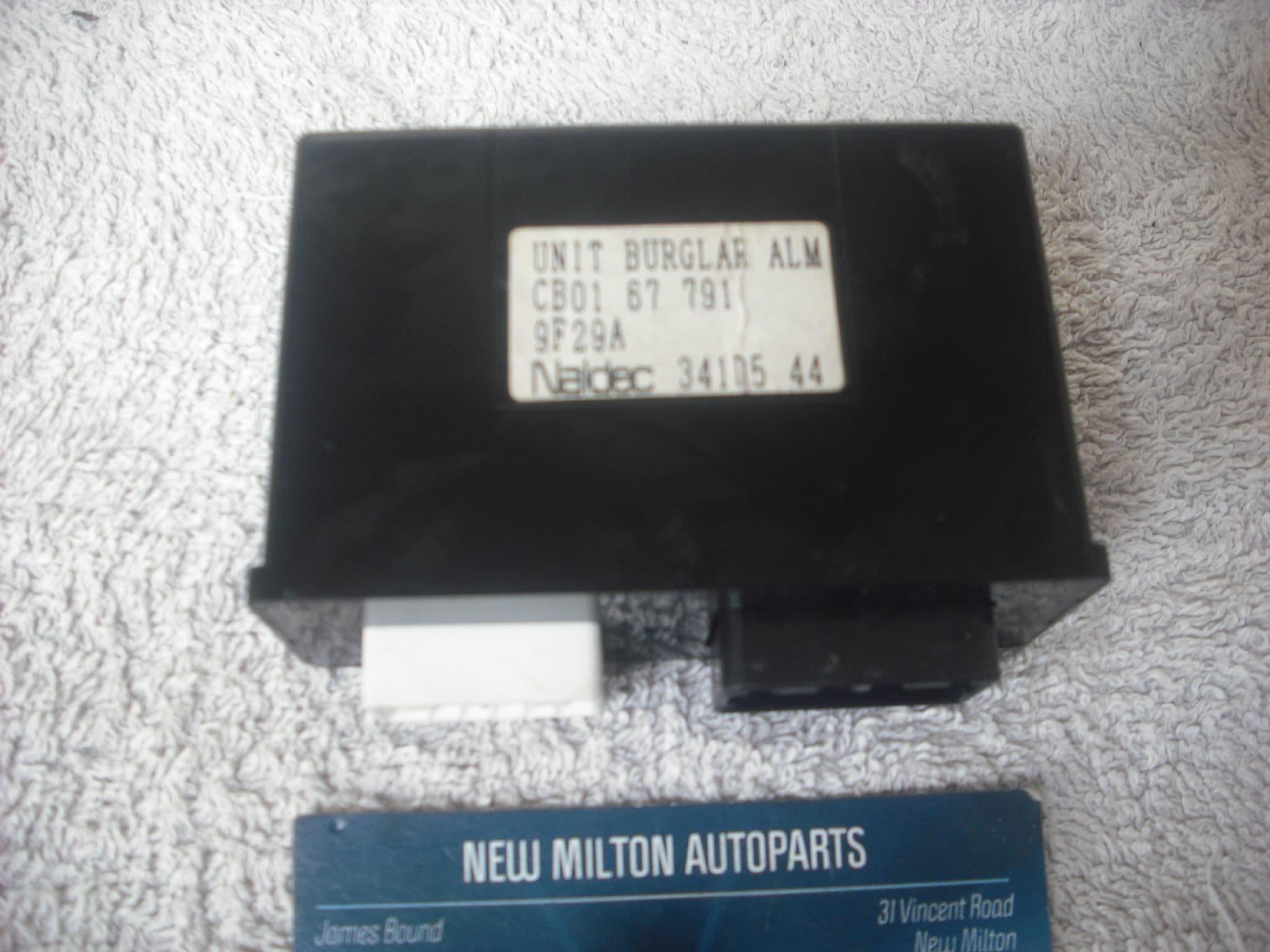 A GENUINE MAZDA MPV BURGLAR ALARM CONTROL UNIT MODULE RELAY