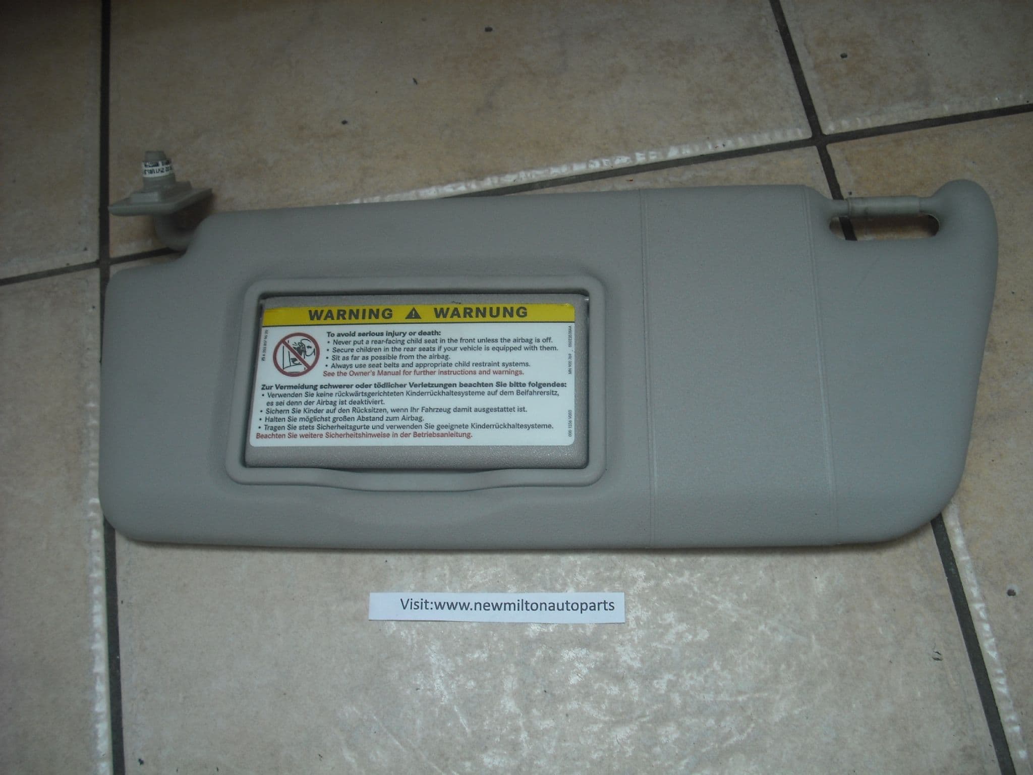A GENUINE MERCEDES BENZ W203 2001-2007 SUNVISOR SUNSHINE SHADE LEFT SIDE