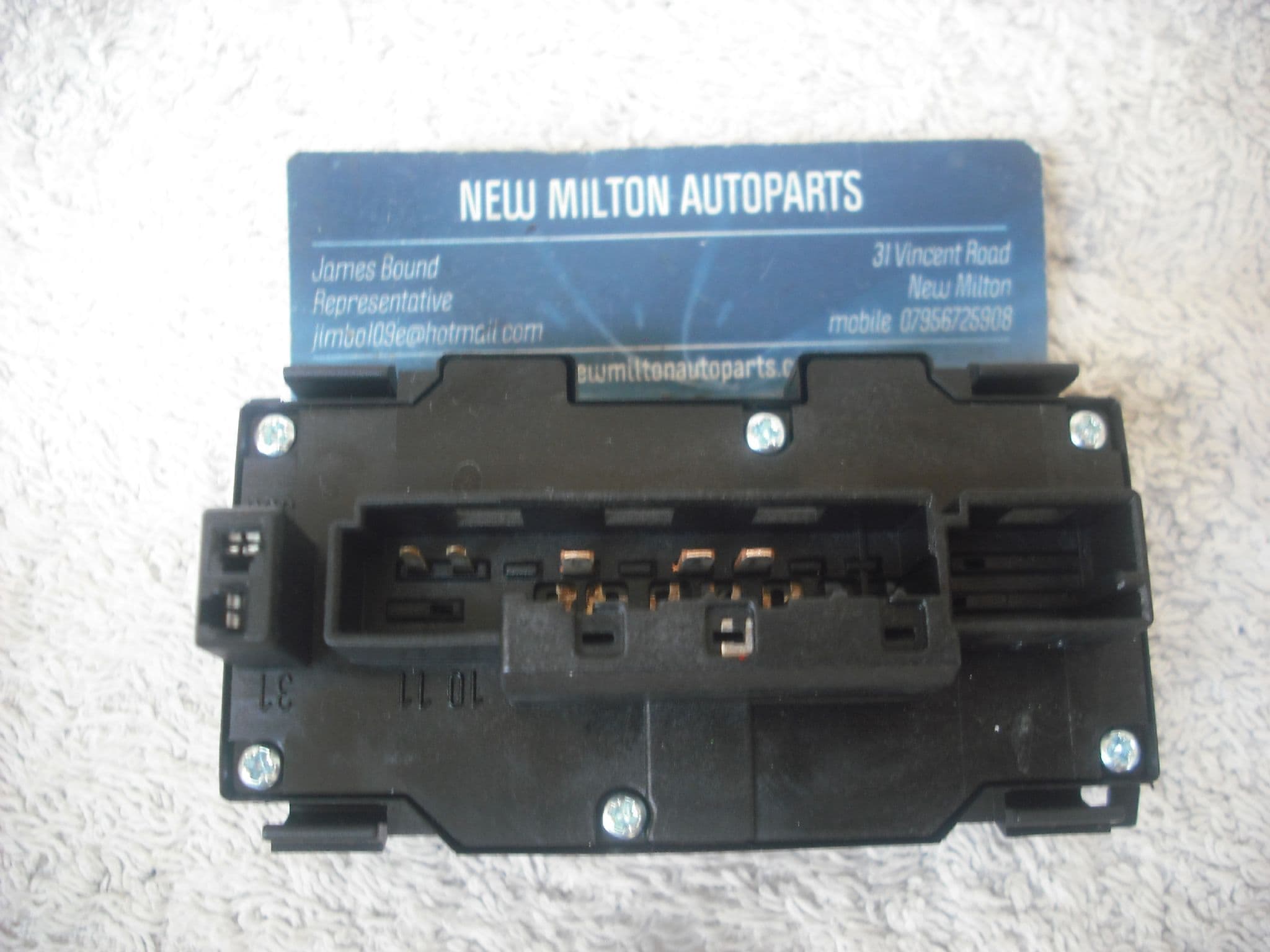 メルト Wiper Arm 9418200944 for Mercedes Benz Truck Spare Parts
