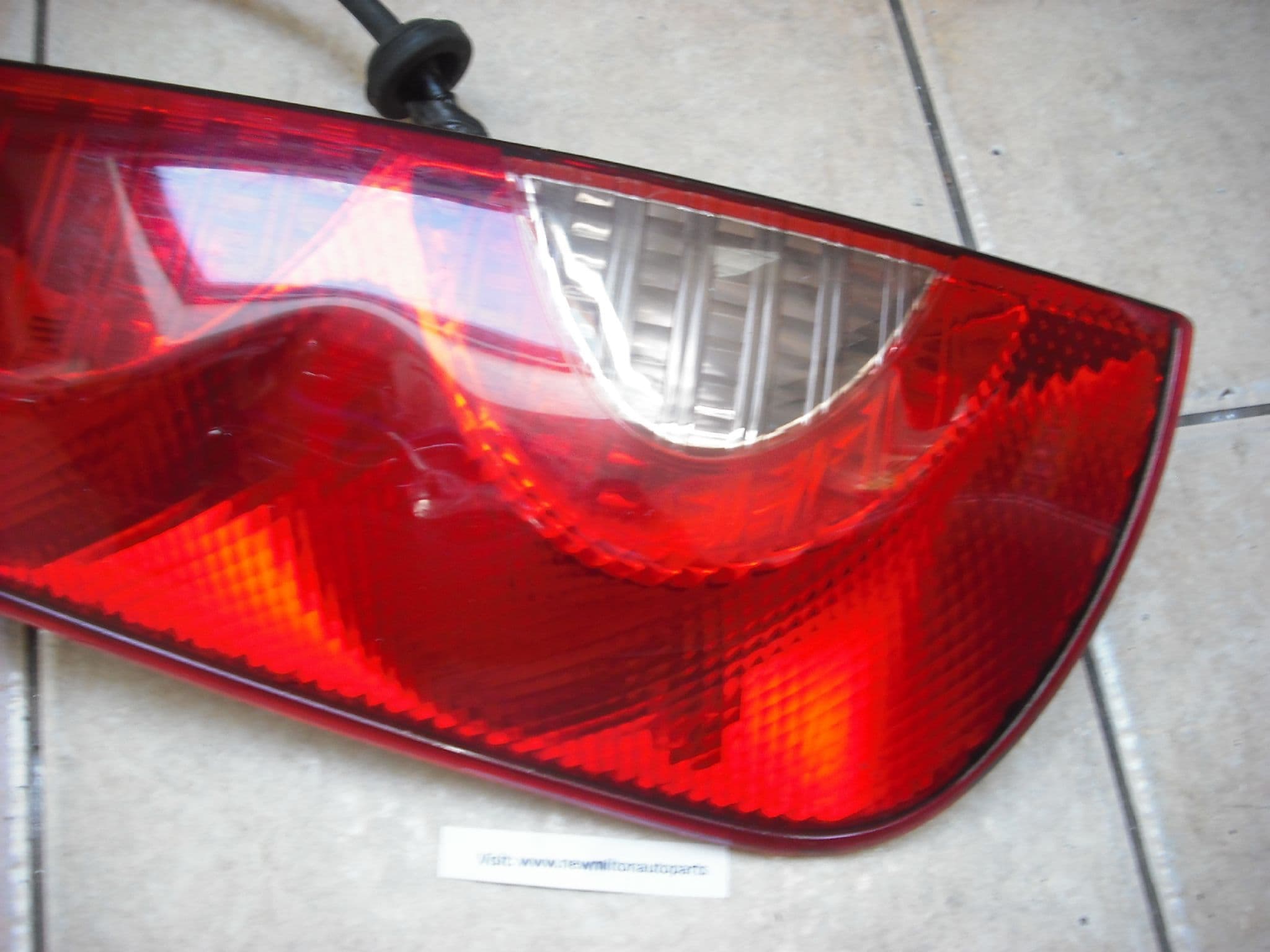A GENUINE NISSAN NOTE 2006-2013 REAR BACK LIGHT LAMP N/S LEFT UK ...