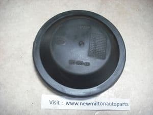 A GENUINE NISSAN PRIMERA P12 HEADLIGHT HEADLAMP BULB REAR BACK COVER CAP LARGE 155 665-00