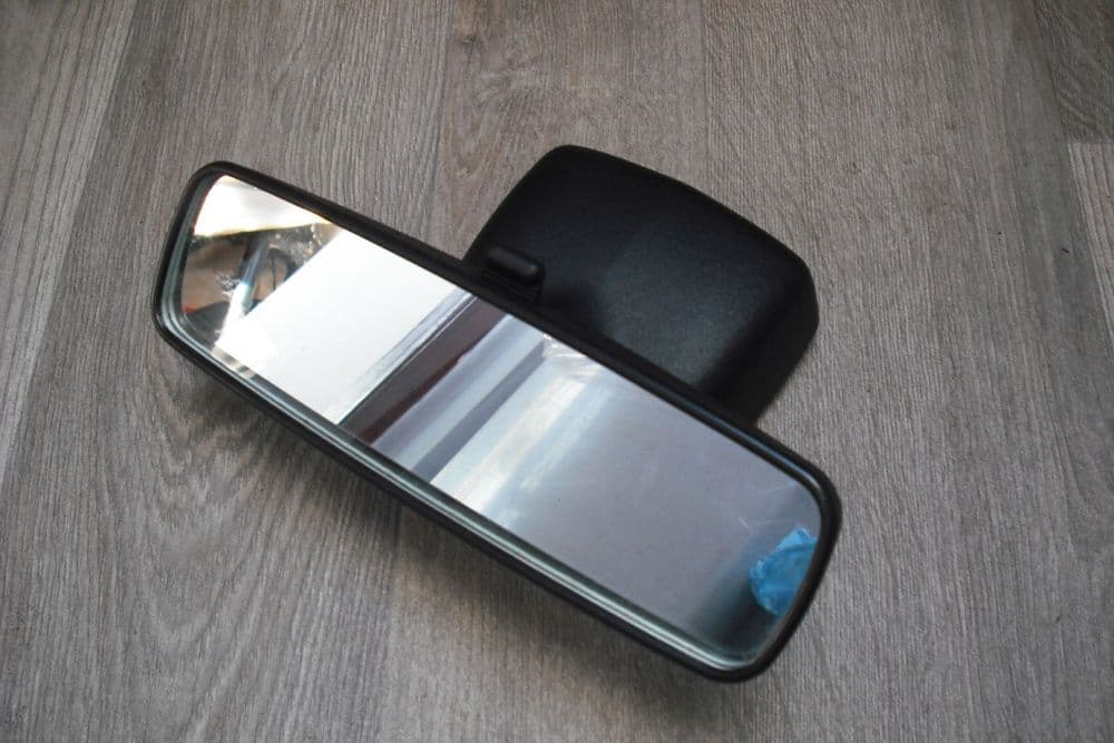 A GENUINE PEUGEOT 206 CONVERTIBLE CABRIOLET INTERIOR REAR VIEW MIRROR