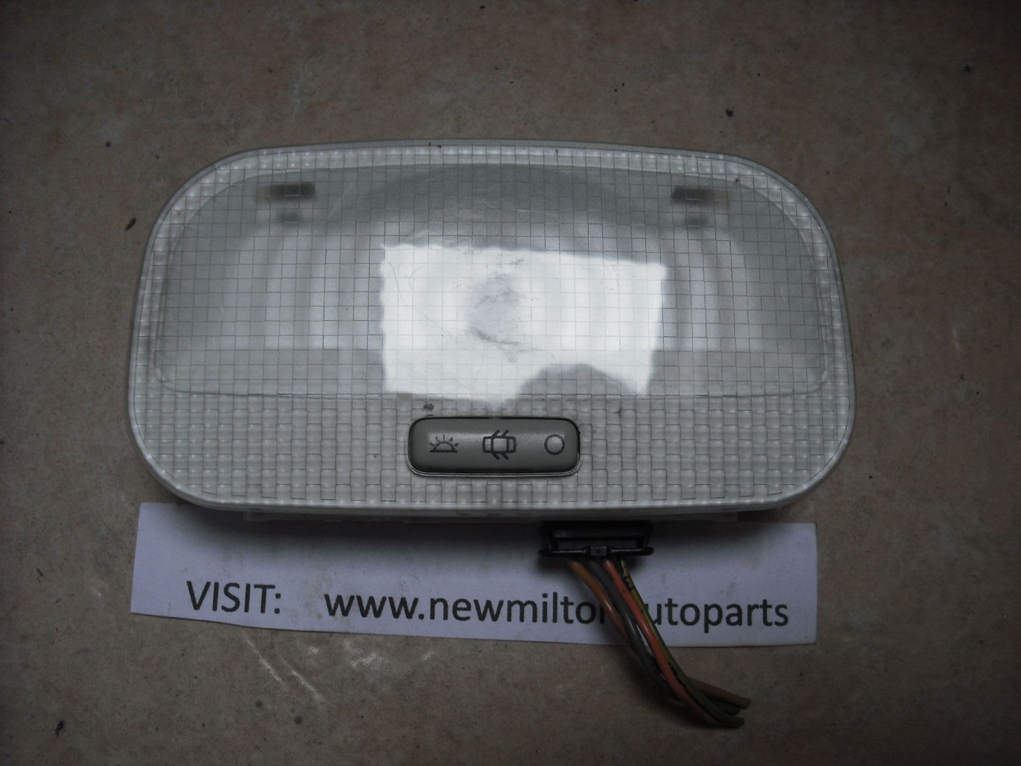A GENUINE PEUGEOT 207 INTERIOR ROOF LAMP / LIGHT