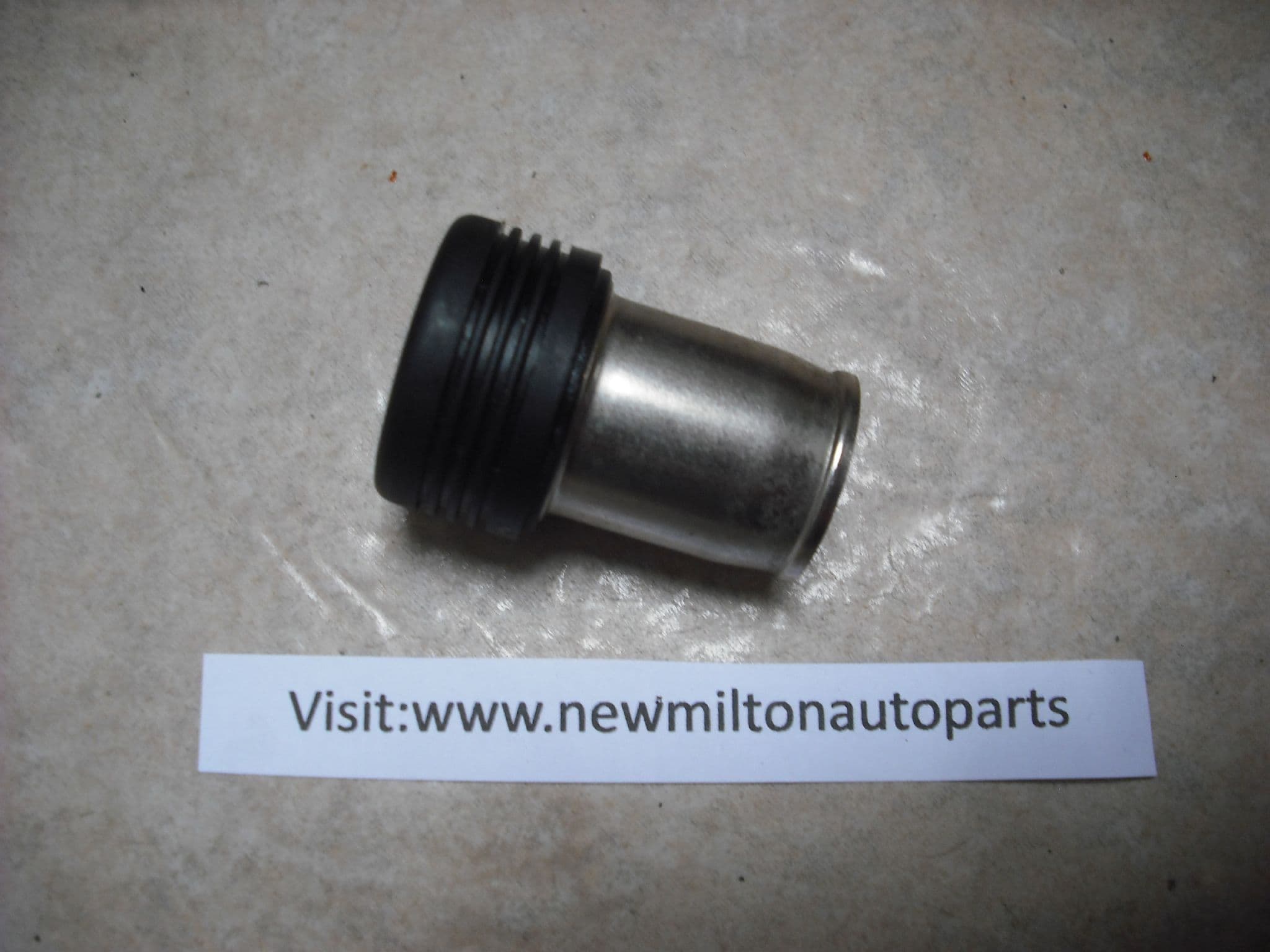 A GENUINE PEUGEOT 306 FACELIFT CIGARETTE LIGHTER INSERT