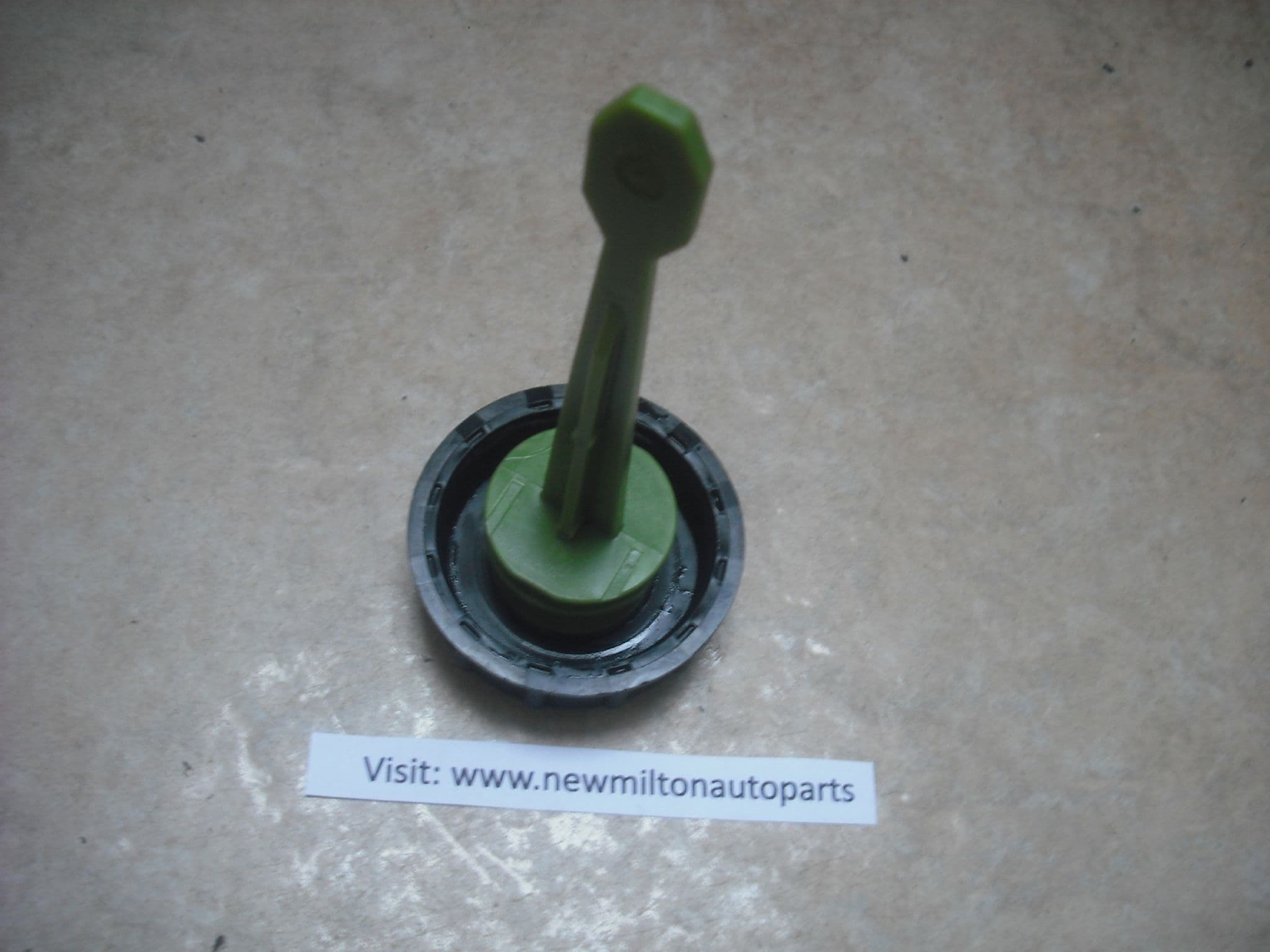 A GENUINE PEUGEOT 307 POWER STEERING OIL FLUID FILLER CAP