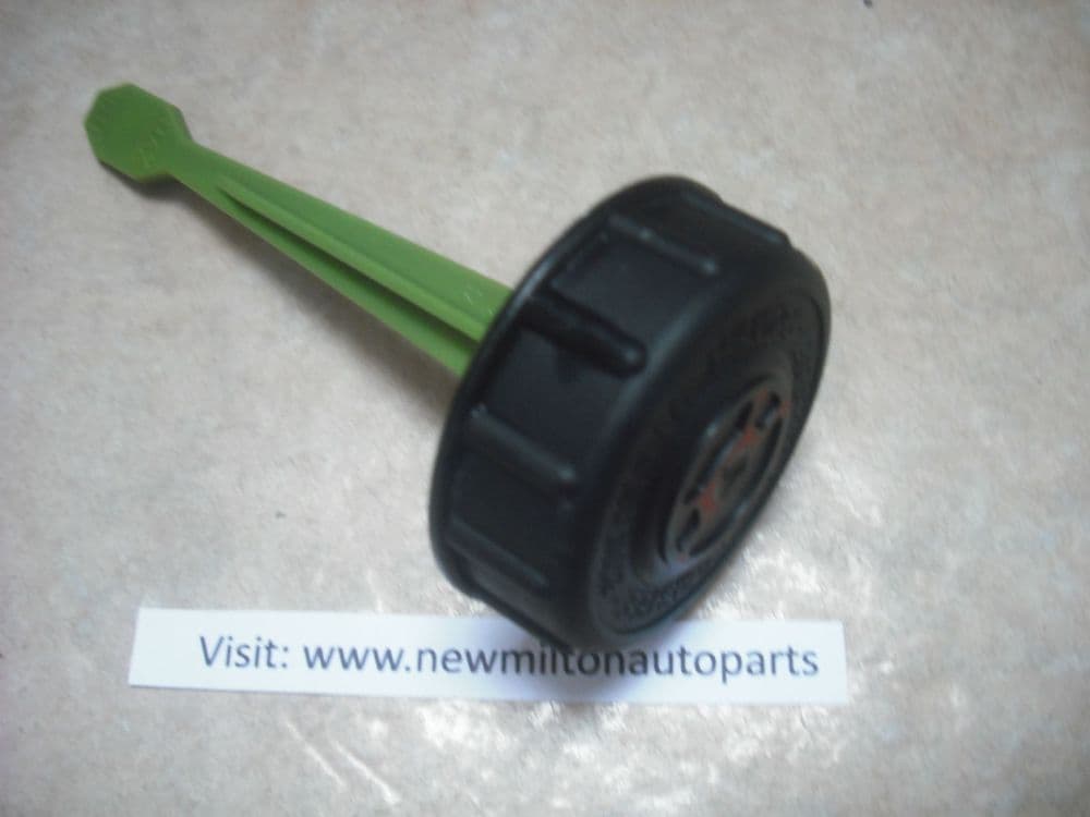 A GENUINE PEUGEOT 307 POWER STEERING OIL FLUID FILLER CAP