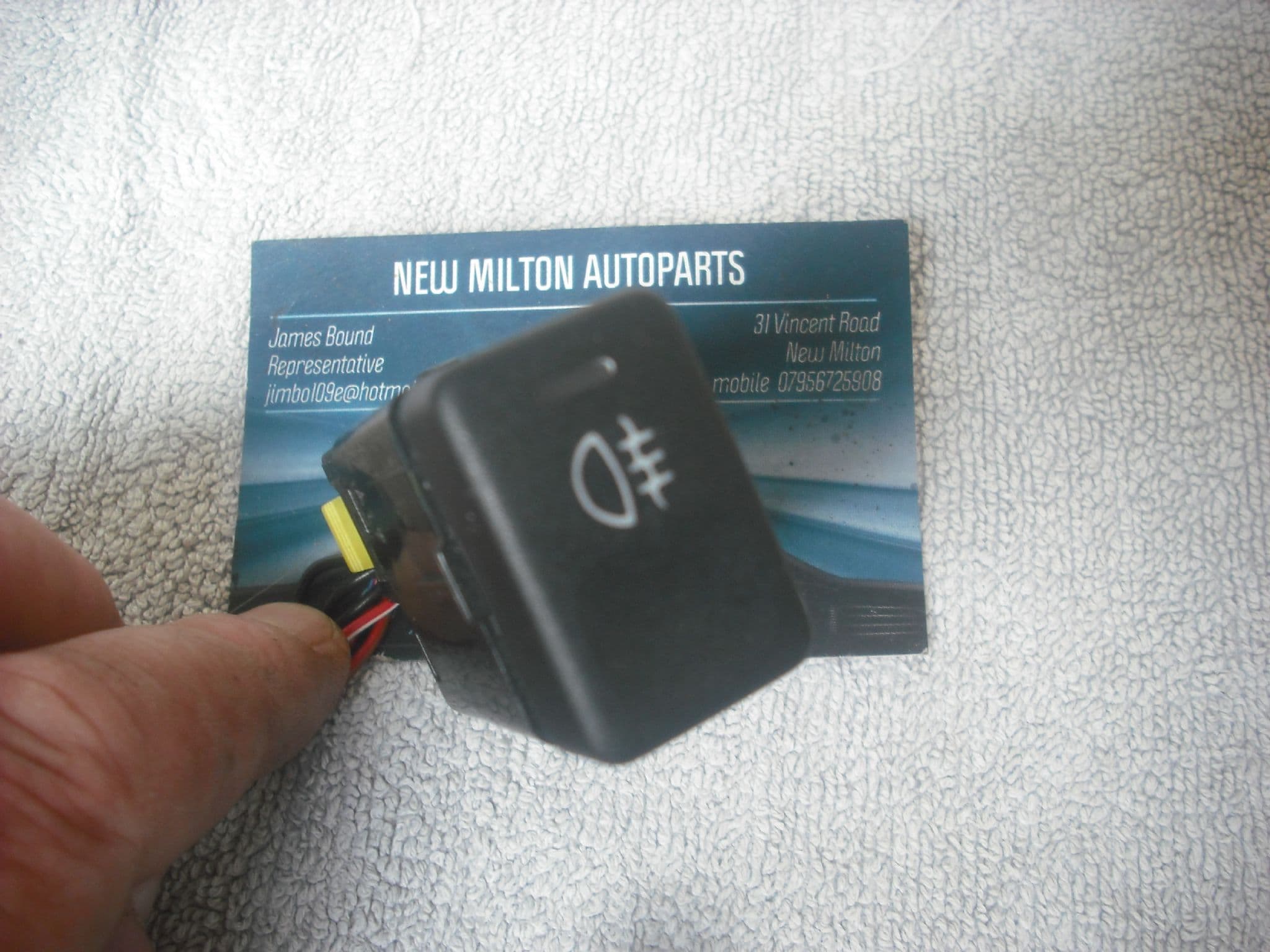 A GENUINE RANGE ROVER P38 1994-2002 REAR FOG LIGHT LAMP SWITCH