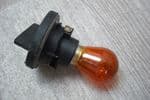 A GENUINE RENAULT CLIO MK2 HEADLIGHT INDICATOR FLASHER BULB HOLDER
