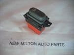 A GENUINE RENAULT SCENIC MK1  AND RX4  SUNROOF SUNSHINE ROOF SWITCH  1997-2003   ( RED BASE)