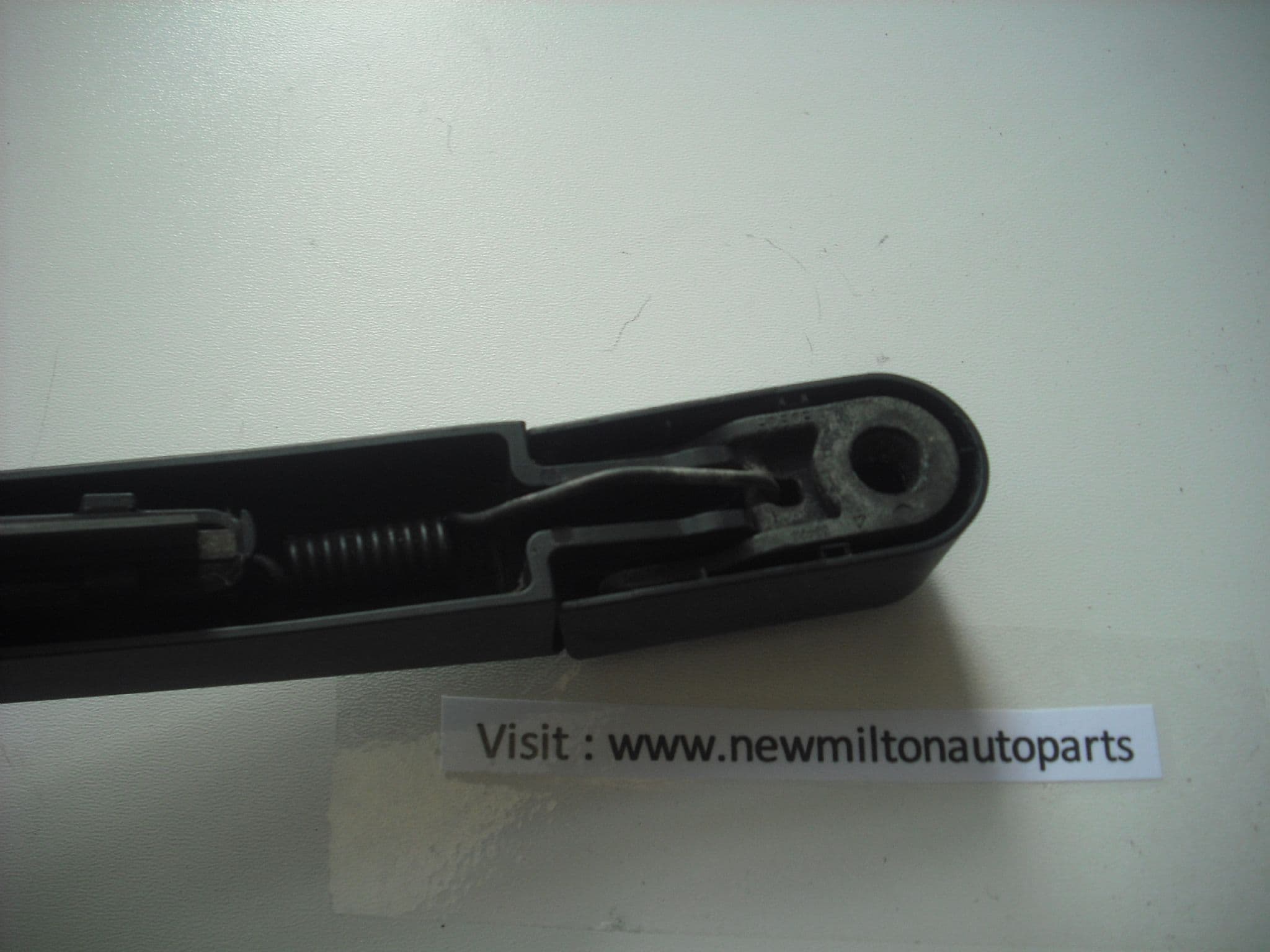 A GENUINE SAAB 93 ESTATE REAR WINDOW WIPER ARM AND BLADE