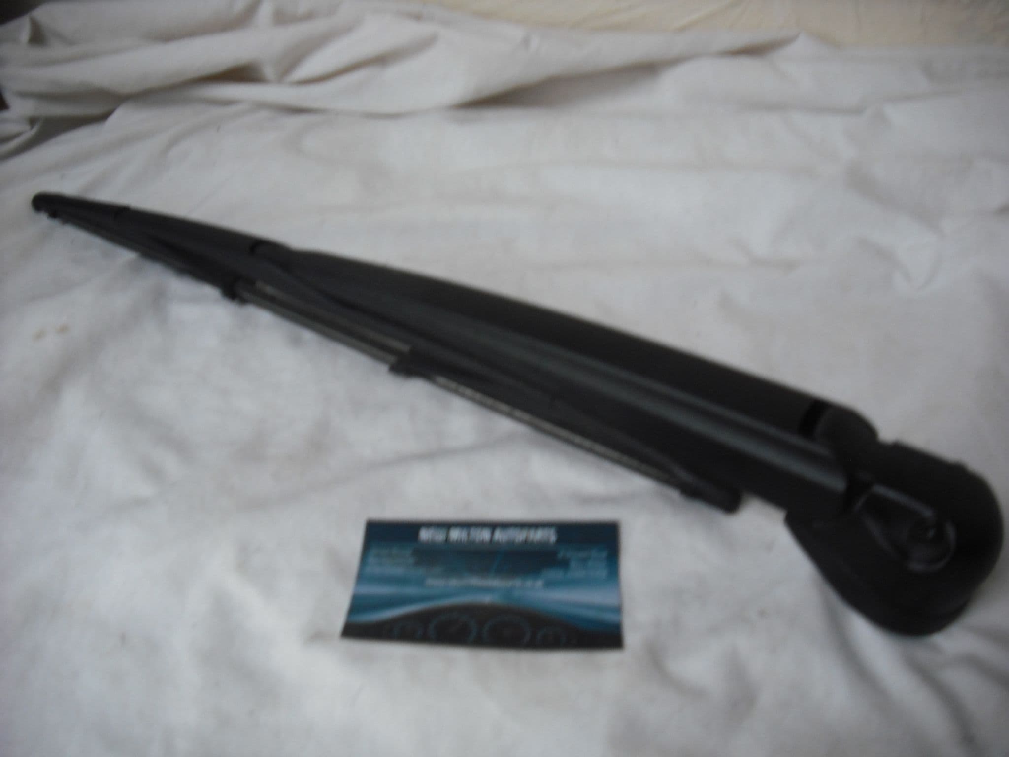 A GENUINE SAAB 95 9-5 ESTATE 1998-2005 REAR BACK WINDOW TAILGATE WIPER ...
