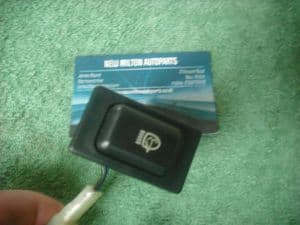 A GENUINE SUBARU FORESTER 1997-2001 HEADLIGHT HEADLAMP WASHER SWITCH