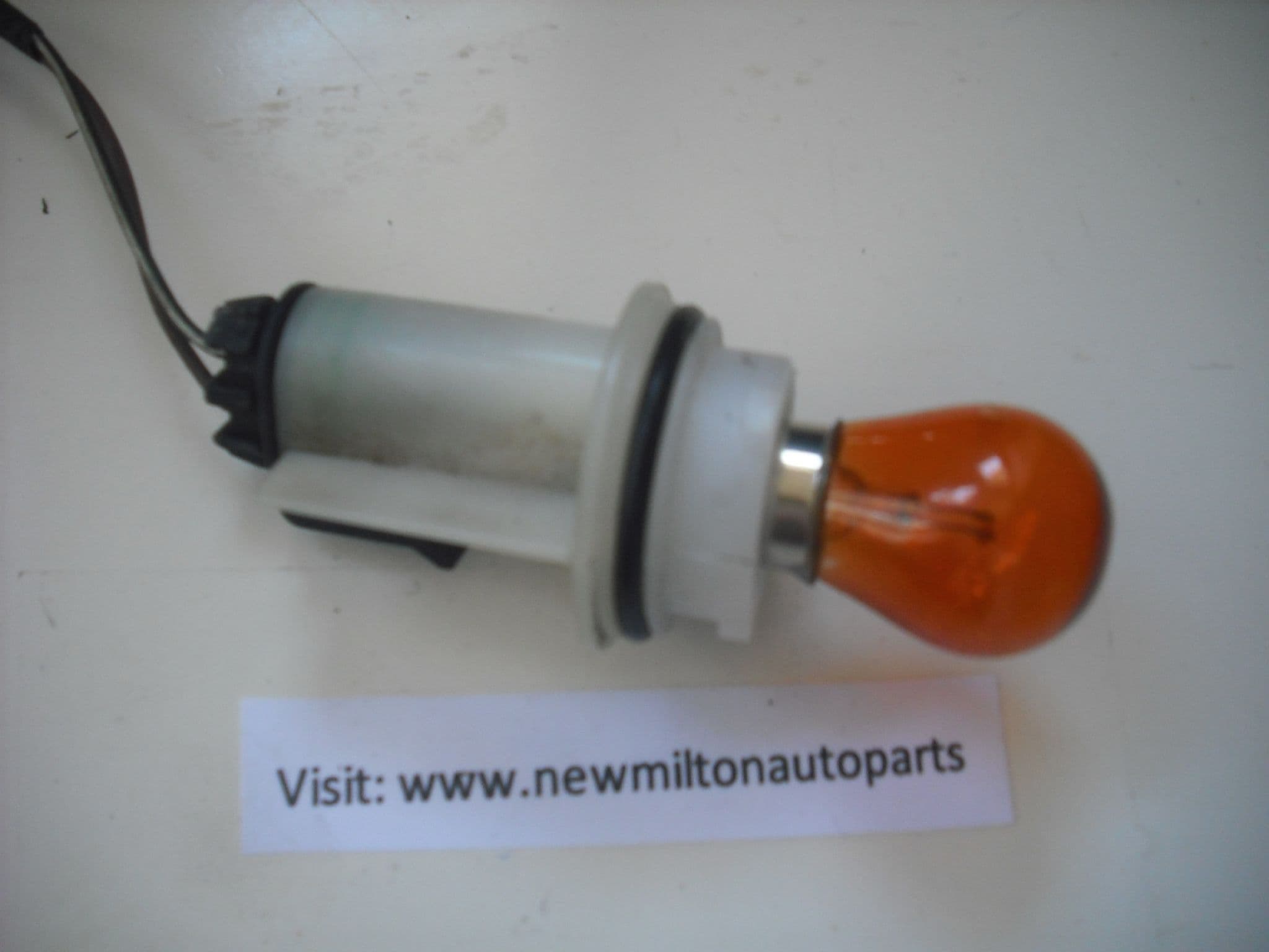 A GENUINE VAUXHALL ASTRA G CONVERTIBLE HEADLIGHT HEADLAMP INDICATOR