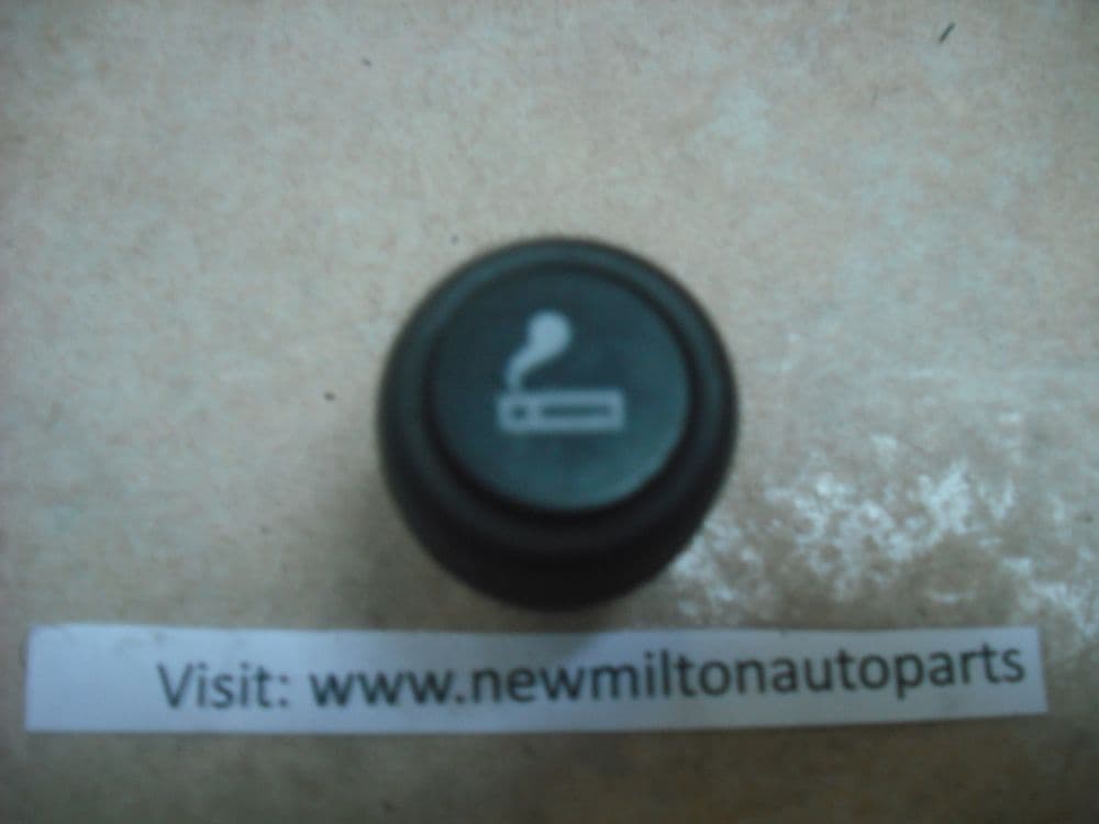 A GENUINE VAUXHALL CORSA C CIGARETTE LIGHTER INSERT