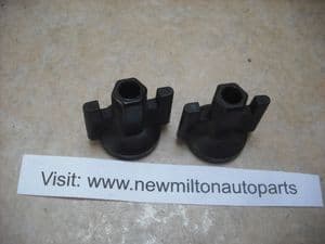 A PAIR OF GENUINE VAUXHALL ASTRA J REAR LIGHT LAMP FASTENING SCREWS