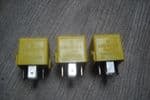A0125421419  MERCEDES W220 W203 W204 W211 ML MODELS   3  YELLOW MERCEDES RELAYS