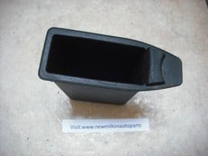 A2046830075 MERCEDES BENZ W204 C CLASS CENTER CONSOLE RUBBER STORAGE POCKET