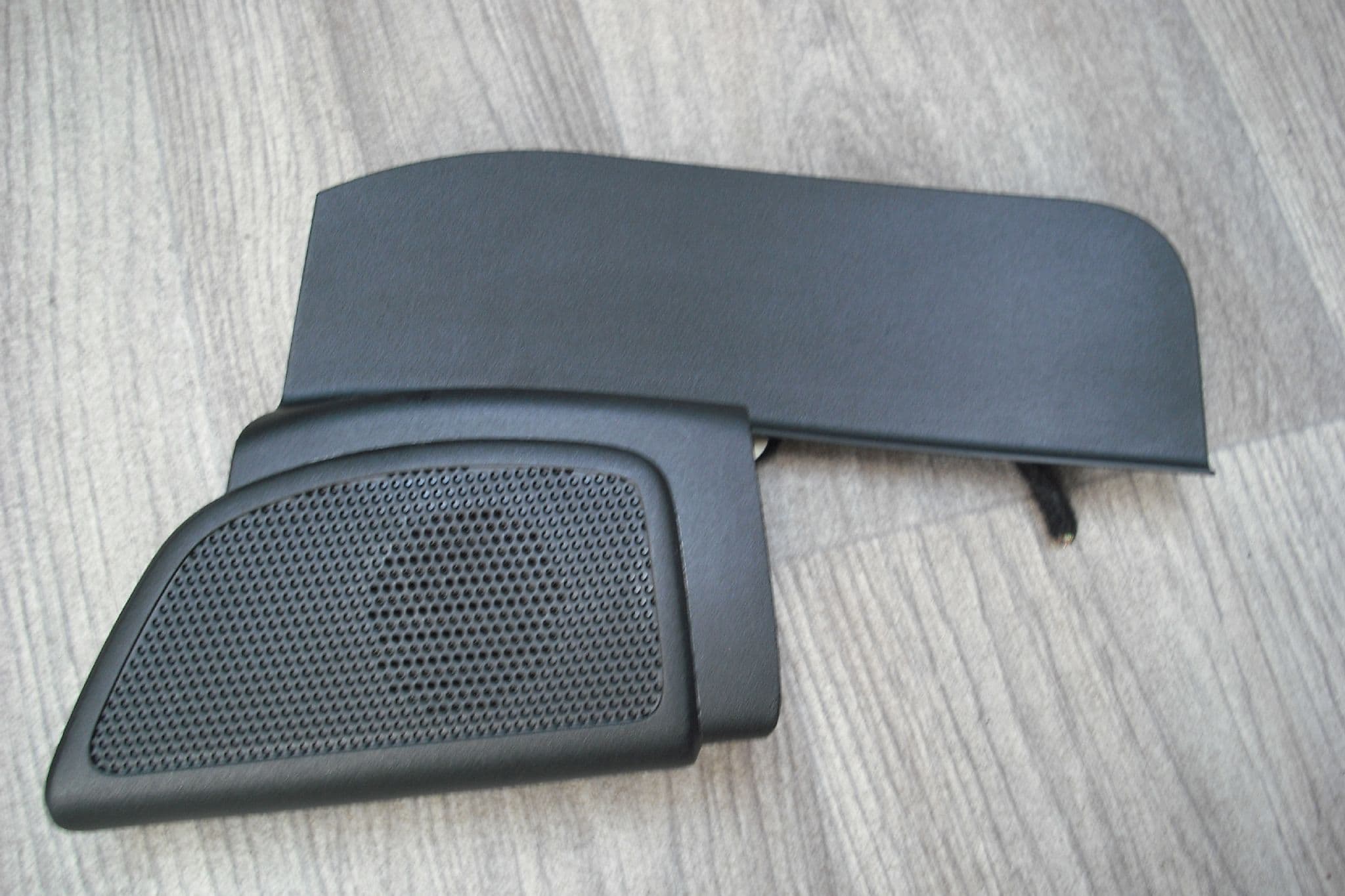 BM51-18C863-A FORD FOCUS MK3 FRONT DOOR SMALL SPEAKER TWEETER AND