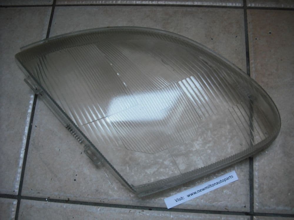 BOSCH 1 305 621 718 MERCEDES BENZ R170 SLK PLASTIC HEADLIGHT LENS GLASS
