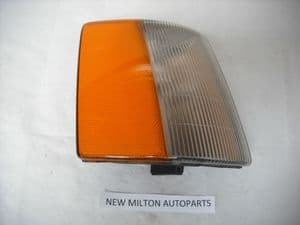 CHRYSLER GRAND CHEROKEE ZJ FRONT PARKING LIGHT WITH REFLECTOR O/S RIGHT UK DRIVERS SIDE