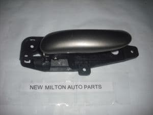 FIAT STILO INTERIOR FRONT DOOR HANDLE LEVER N/S LEFT UK PASSENGER DOOR 2001-2007