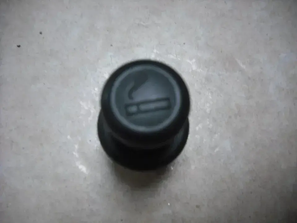 FORD MAVERICK CIGARETTE LIGHTER INSERT