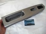 KIA CARENS 2002-2005 UK FRONT PASSENGER SIDE ELECTRIC WINDOW SWITCH AND SILVER PANEL