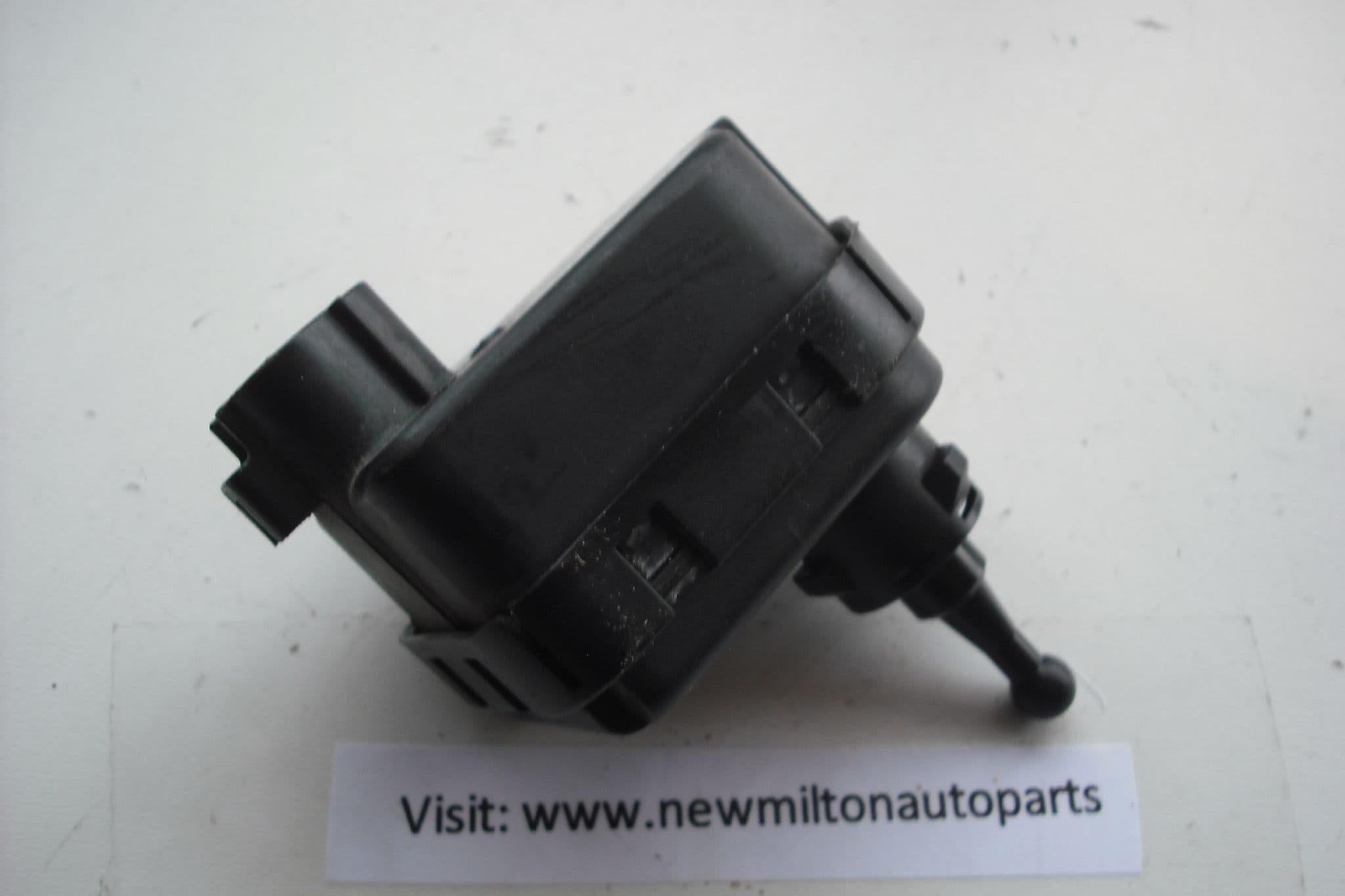 LEXUS GS300 2001 HEADLIGHT HEADLAMP HEIGHT LEVELING ADJUSTMENT MOTOR