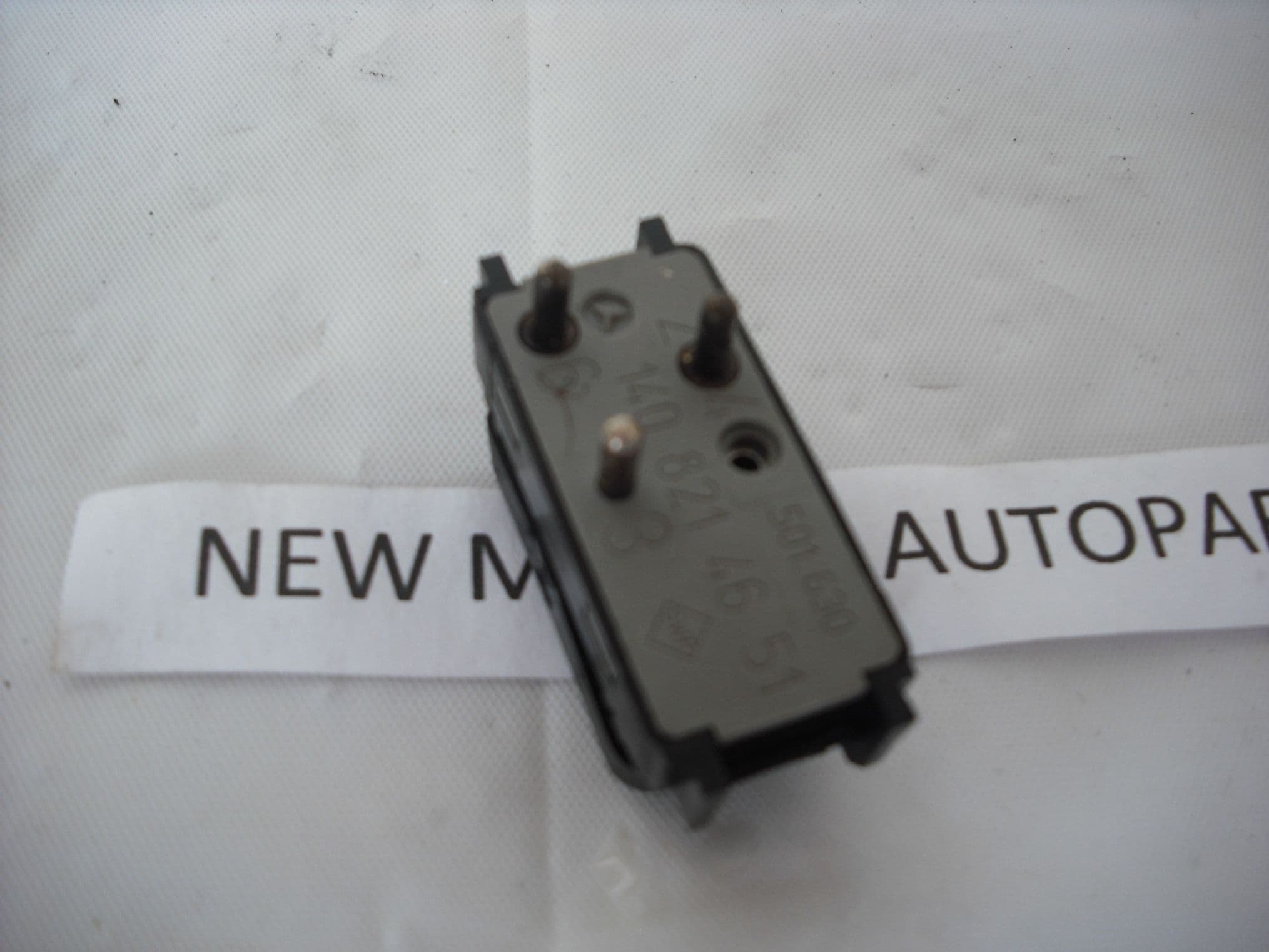 MERCEDES W140 ASR SWITCH 140 821 46 51