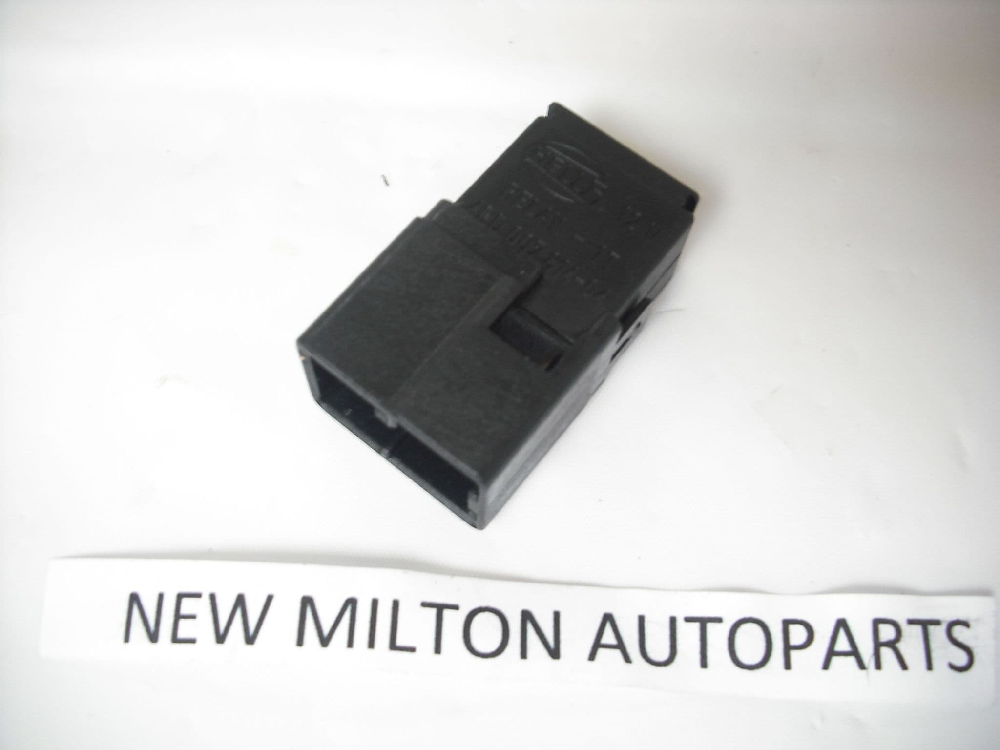 NISSAN HELLA Relay - 1M 25230 9F920 / 4RA 007 813-03 12V 4 Pins