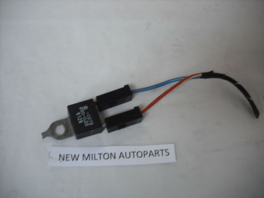 NISSAN PRIMERA P11 BOOT TRUNK TAILGATE CENTRAL LOCKING ALLEGRO FUSE