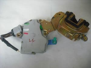 NISSAN TERRANO 2 FORD MAVERICK FRONT DOOR CATCH & CENTRAL LOCKING SOLENOID UK PASSENGER DOOR N/S LEFT