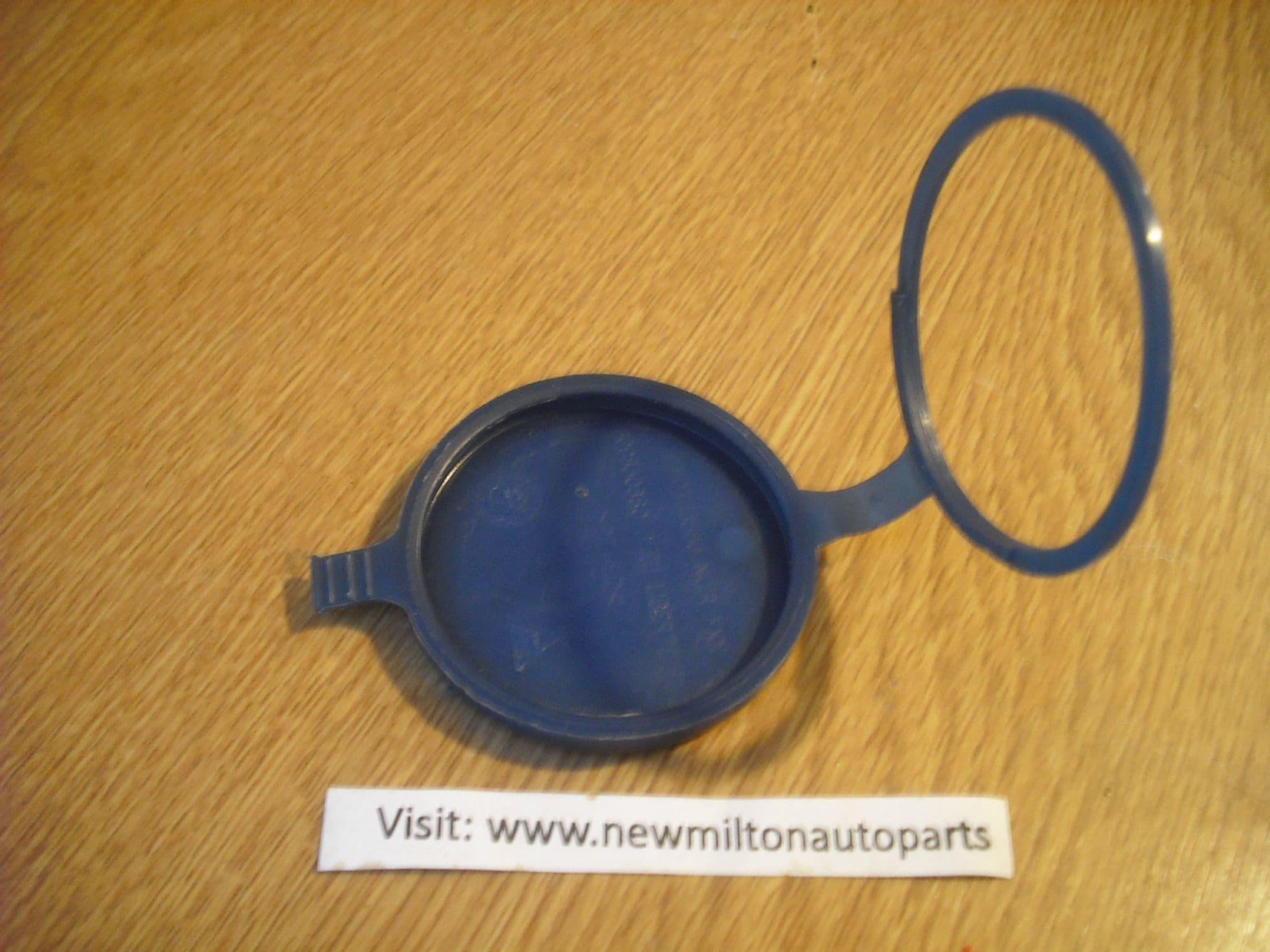 PEUGEOT 1007 PEUGEOT 107 CITROEN C1 / TOYOTA AYGO WINDSCREEN WASHER Water Tank Cap 15259 P