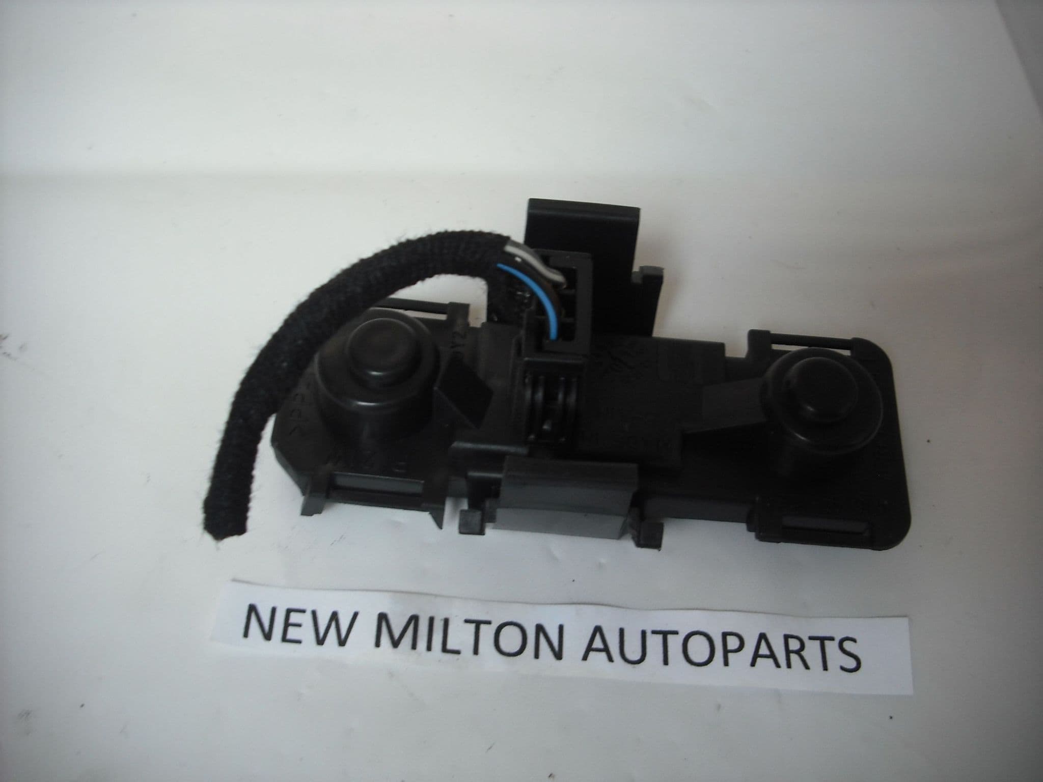 SEAT LEON BOOT TRUNK TAILGATE REAR LIGHT LAMP BULB HOLDER N/S LEFT UK ...