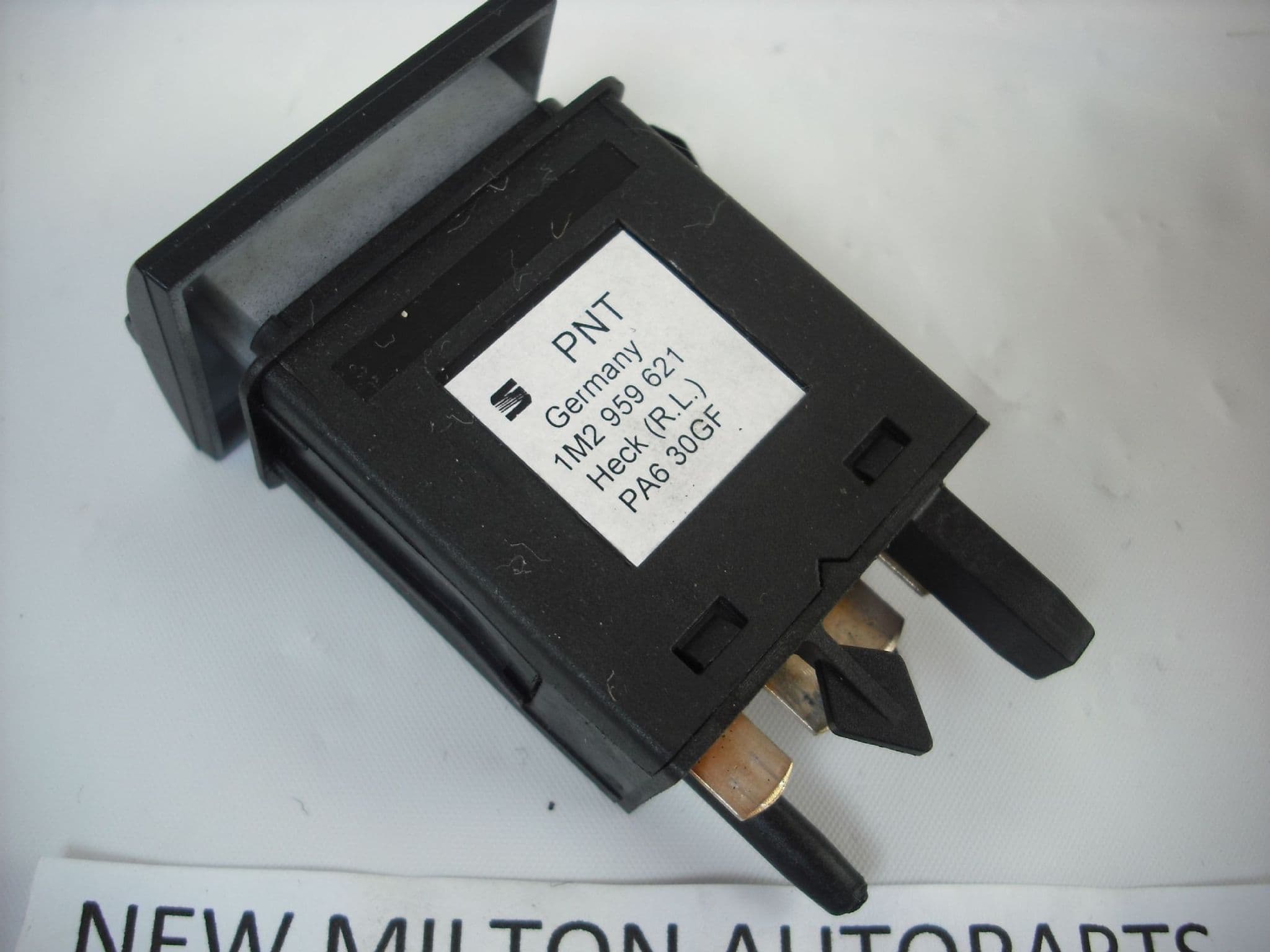 SEAT LEON MK1 HEATED REAR WINDOW DEMISTER SWITCH 1M2 959 621