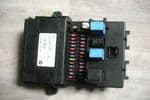 SIEMENS 28551 9F  905  NISSAN TERRANO 2 INTERIOR FUSE BOX CONTROL MODULE