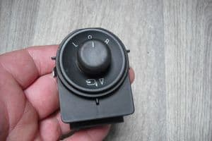 SOLD 13345014 EL VAUXHALL ASTRA J FOLDING POWER FOLD DOOR MIRROR SWITCH