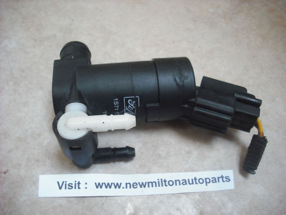 Pompe De Lave-glace Pour Ford Focus C-Max Mondeo S-Max Volvo V70 XC90 XC70 V50 C30 1S7117K624FE 30699391