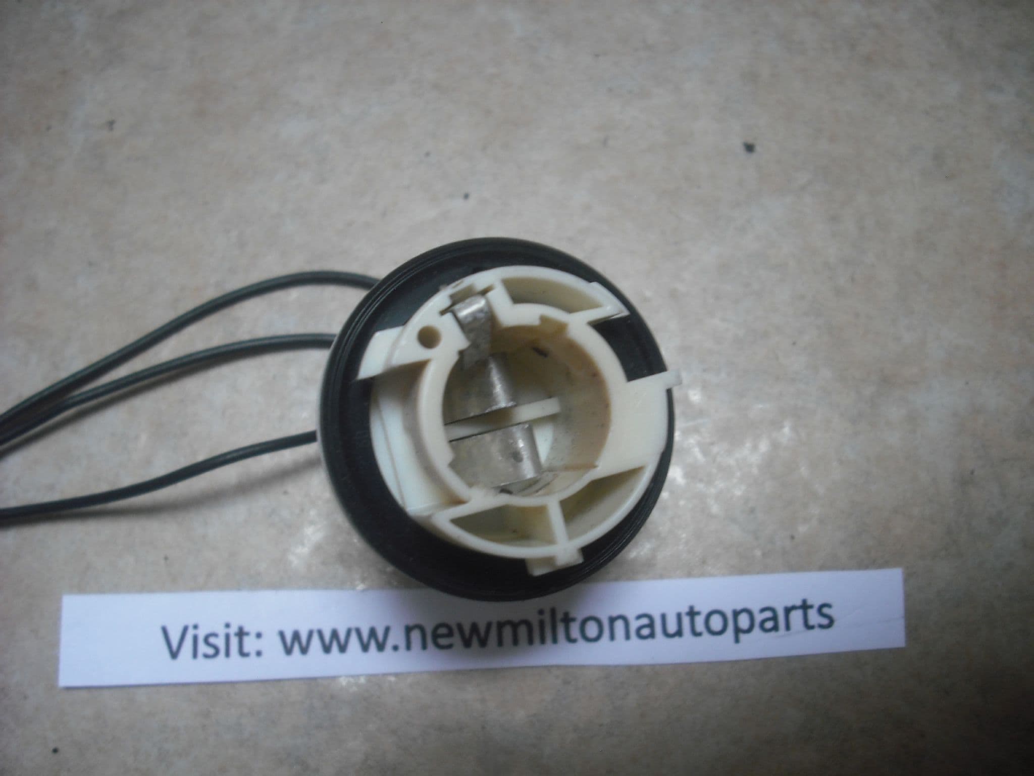 SOLD A GENUINE FORD FOCUS MK2 2008-2011 REAR LIGHT LAMP BULB HOLDERS