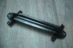SOLD    A GENUINE PEUGEOT 206  HATCHBACK / CONVERTIBLE BATTERY FITTING FIXING  CLAMP