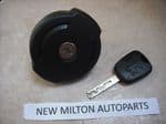 SOLD     A GENUINE PEUGEOT 308 2007-2011 LOCKING FUEL DIESEL CAP