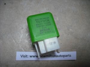SOLD    A GENUINE TOYOTA LEXUS  ABS  (TRC)  RELAY 88263-24030  056700-9800