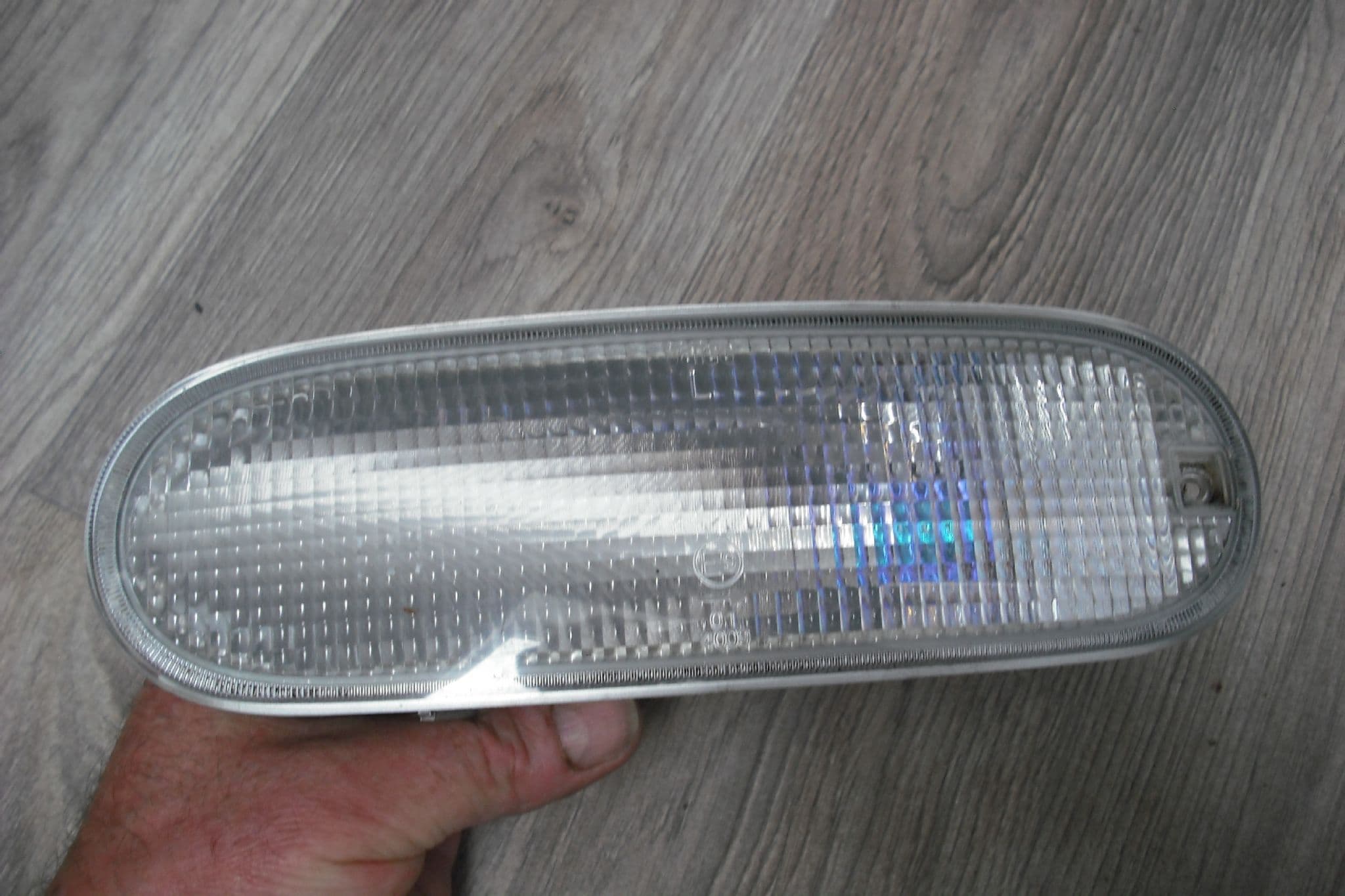 SOLD A GENUINE VW VOLKSWAGEN BEETLE FRONT BUMPER INDICATOR FLASHER UNIT