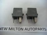 SOLD BMW E36 3 SERIES 2 X RELAYS SIEMENS V23073-B1008-X19