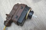 SOLD     PEUGEOT 306  HEADLIGHT HEADLAMP LEVELING ADJUSTMENT MOTOR  BROWN BODY