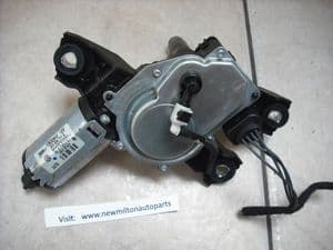 SOLD SOLD 53032812 3C9955711A VW VOLKSWAGEN PASSAT B6 ESTATE REAR WINDOW WIPER MOTOR VALEO
