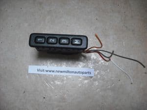 SOLD  SOLD    5450192   SAAB 95 9-5  AERO  ELECTRIC FRONT SEAT MEMORY SWITCHES